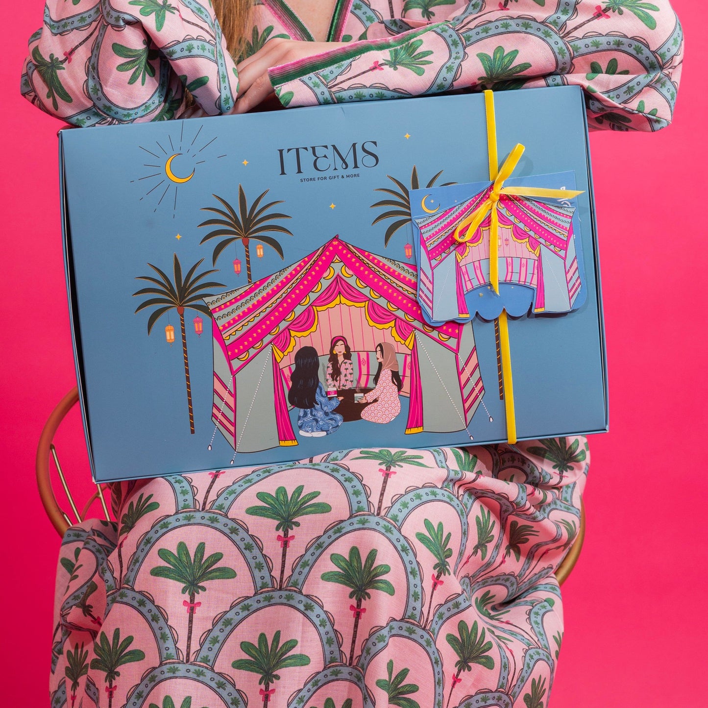 PALMS & BOWS